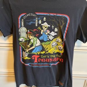 “Let’s dig for treasure” Graphic tee shirt